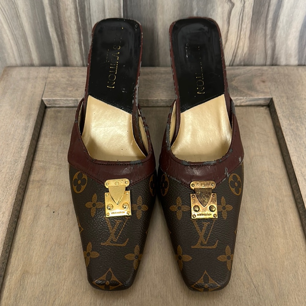 LOUIS VUITTON Monogram Mule Heel